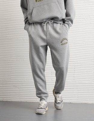 AE 24/7 Michigan Wolverines Graphic Jogger - Medium Heather Gray