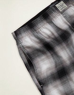 AEO Men's Flannel Pocket Boxer Short - Black Charcoal