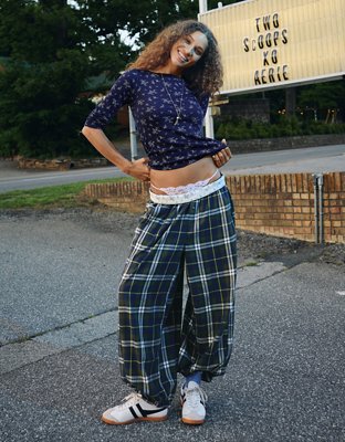 OVERSLEPT by Aerie Flannel Balloon Pant - Navy