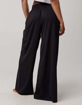 OFFLINE By Aerie The Hugger Go With The Flow Super Wide Leg Pant - True Black