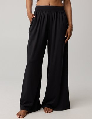 OFFLINE By Aerie The Hugger Go With The Flow Super Wide Leg Pant - True Black