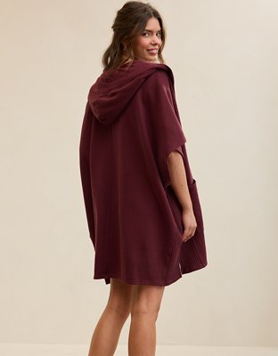 Aerie Hooded Fleece Cape - Royal Berry