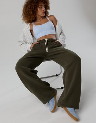 OFFLINE By Aerie Cloud Fleece Trouser - Festive Olive