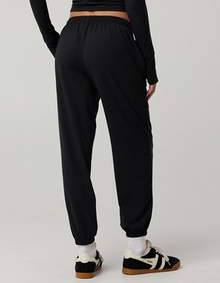 OFFLINE By Aerie Weekend Away Jogger - True Black