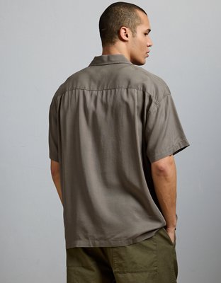 AE77 Premium Relaxed Short-Sleeve Button-Up Shirt - Olive