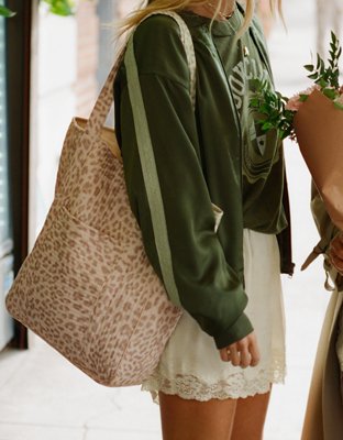 Aerie Quilted Tote Bag - Cake Batter