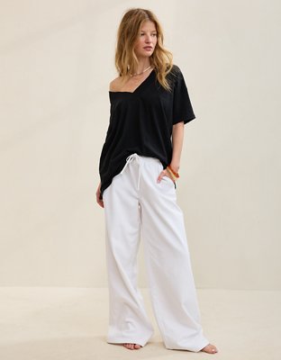 Aerie Basic V-Neck Boyfriend T-Shirt - Black