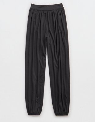 OFFLINE By Aerie The Hugger Go With The Flow Baggy Jogger - Smoked Gray