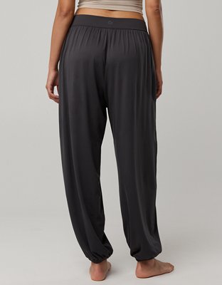 OFFLINE By Aerie The Hugger Go With The Flow Baggy Jogger - Smoked Gray