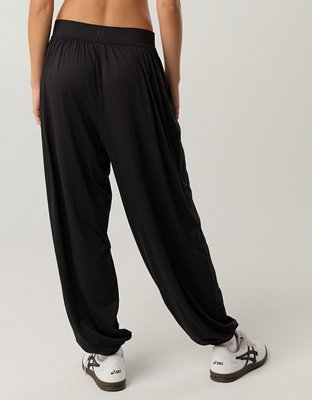 OFFLINE By Aerie The Hugger Go With The Flow Baggy Jogger - True Black